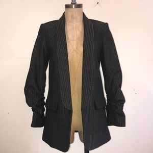 Veronica Beard runched sleeve blazer